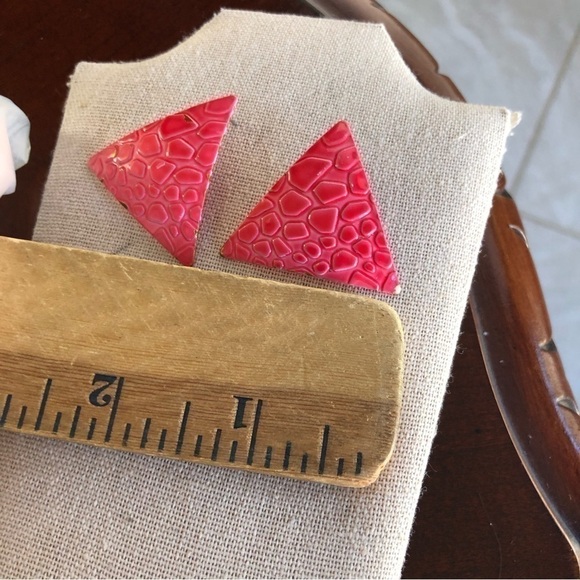 Vintage Triangle Pierced Earrings - Picture 3 of 3